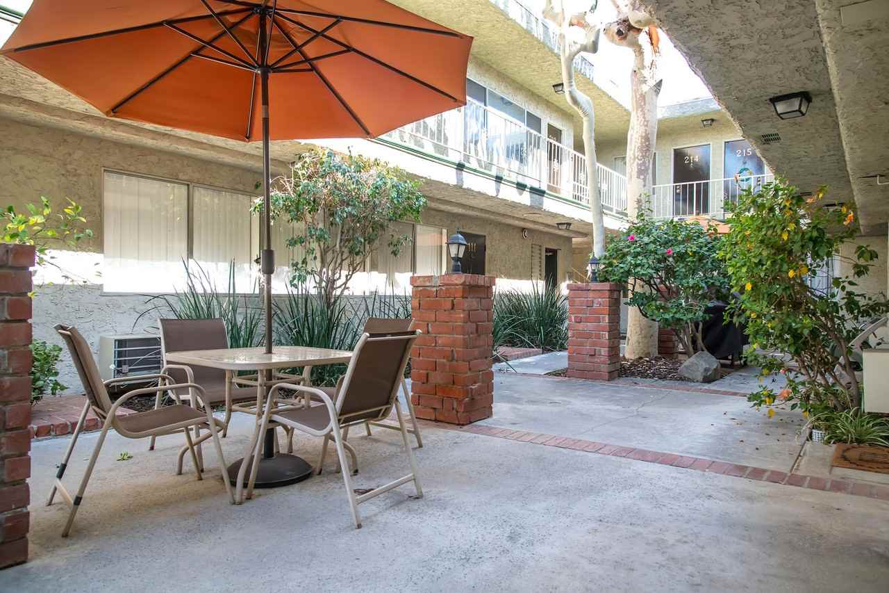 5851 Hazeltine Ave. - Photo 4 of 6