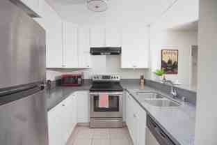 12325 Chandler Blvd - Photo 1 of 1