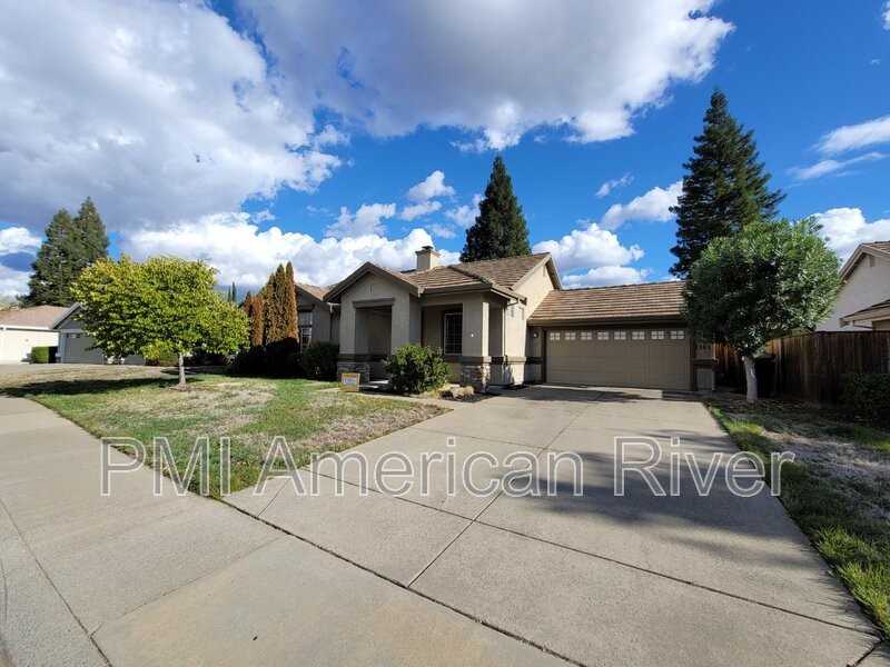 1105 Brookline Cir - Photo 2 of 14