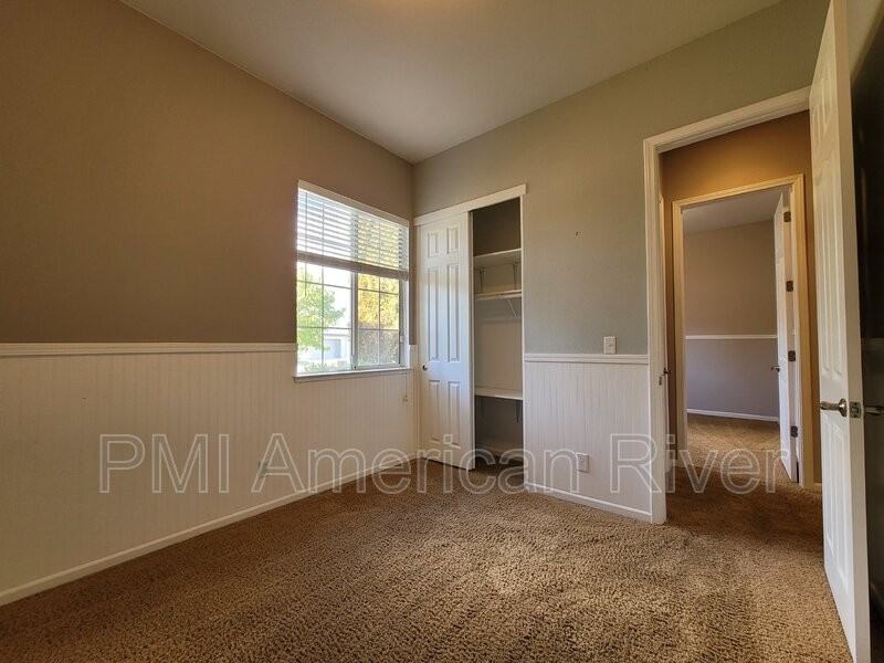 1105 Brookline Cir - Photo 7 of 14