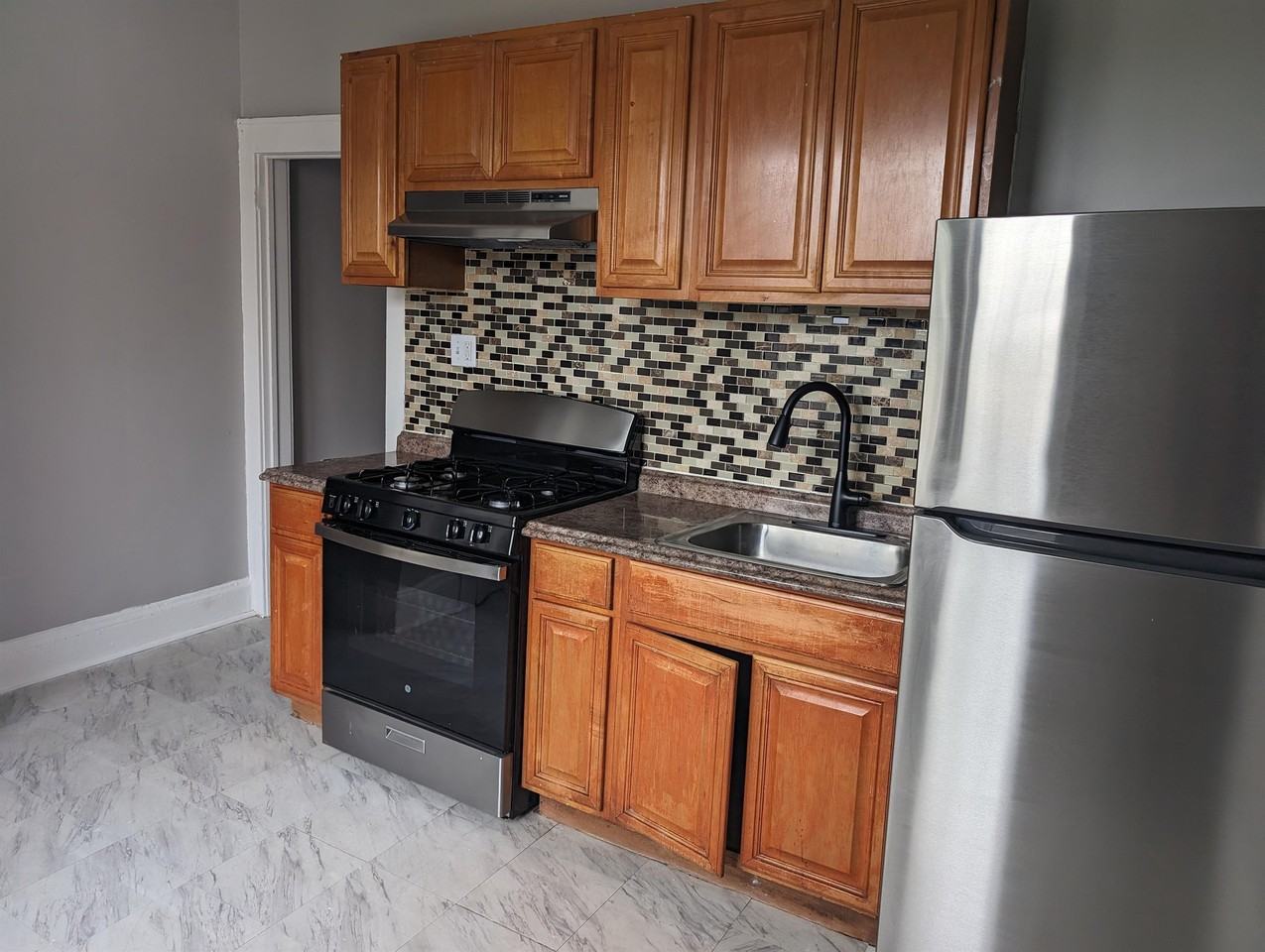 179 Madison - Photo 3 of 8