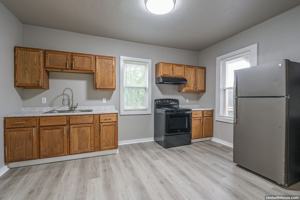 featured image of 210 Doty St