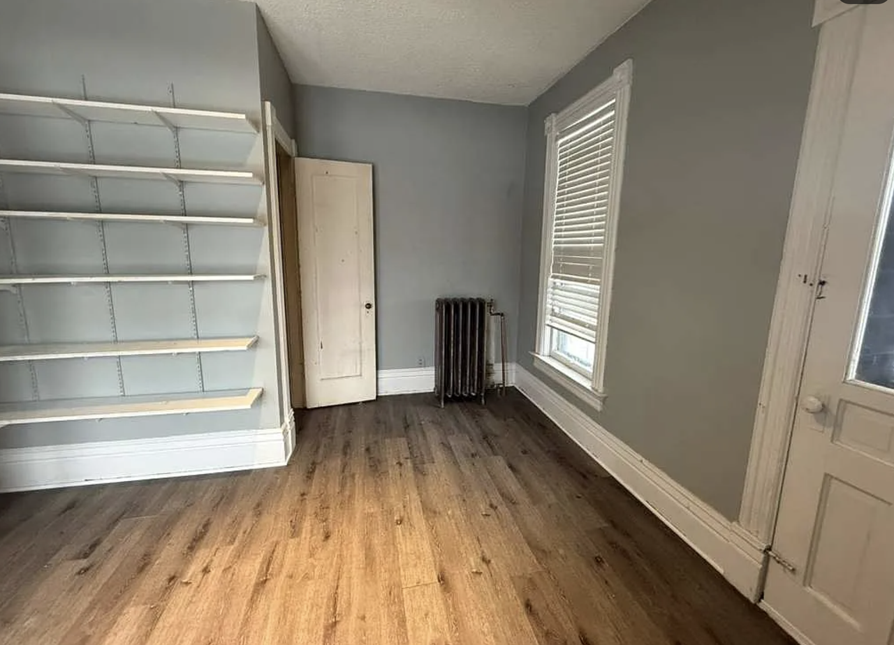805 South Cedar Avenue - Photo 4 of 6