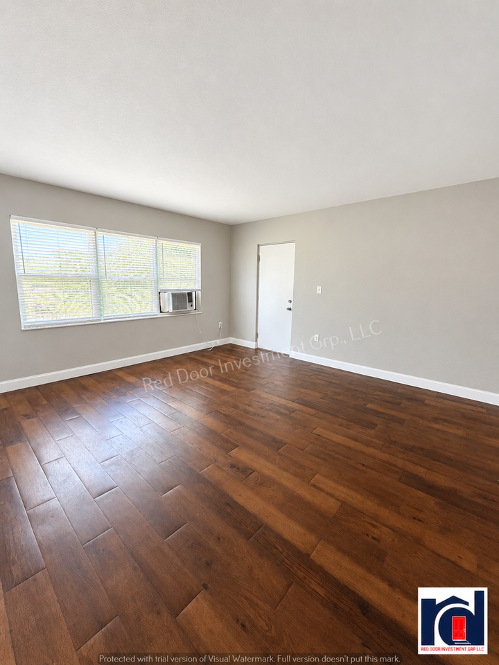 **September Move In Specials*** Riverside Apartments - Photo 5 of 22