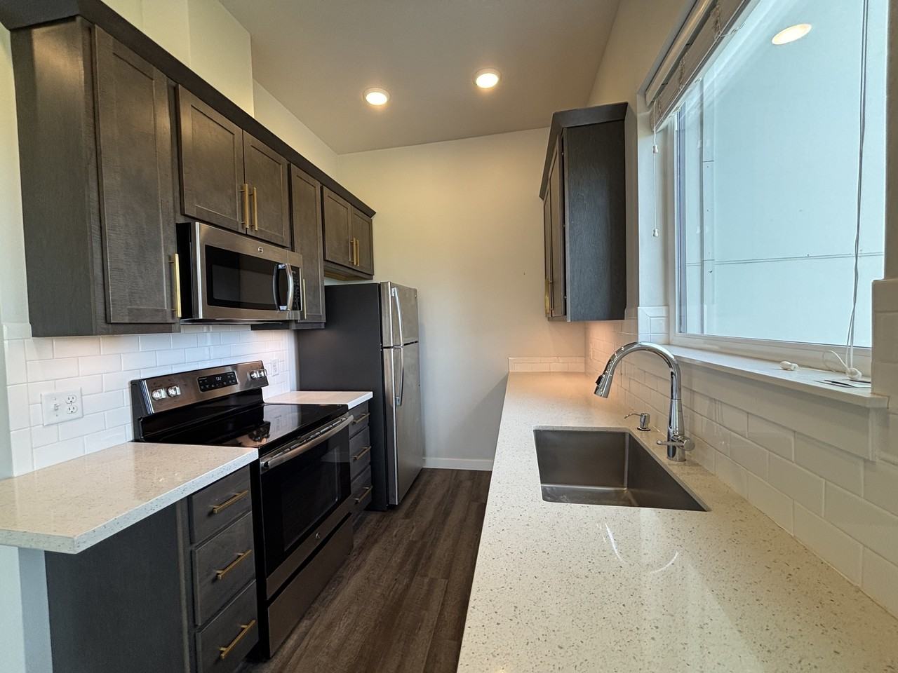 Hickory St. - Photo 5 of 29