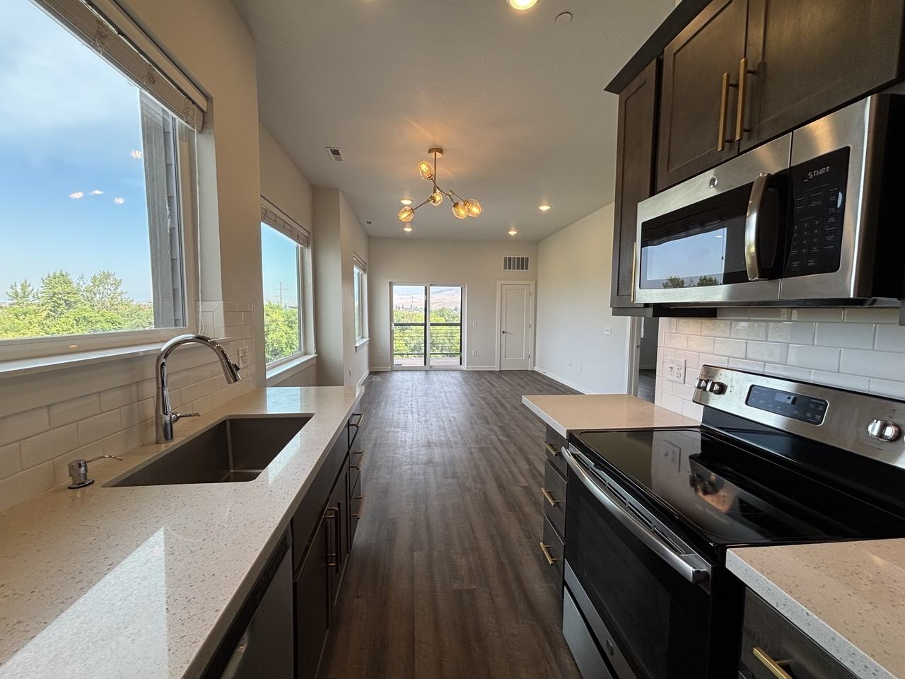 Hickory St. - Photo 6 of 29