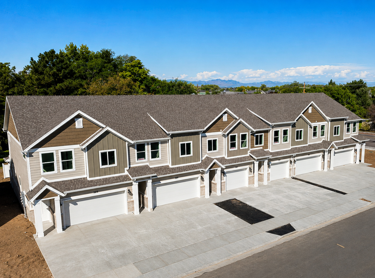 Bluffview Townhomes - Photo 4 of 8