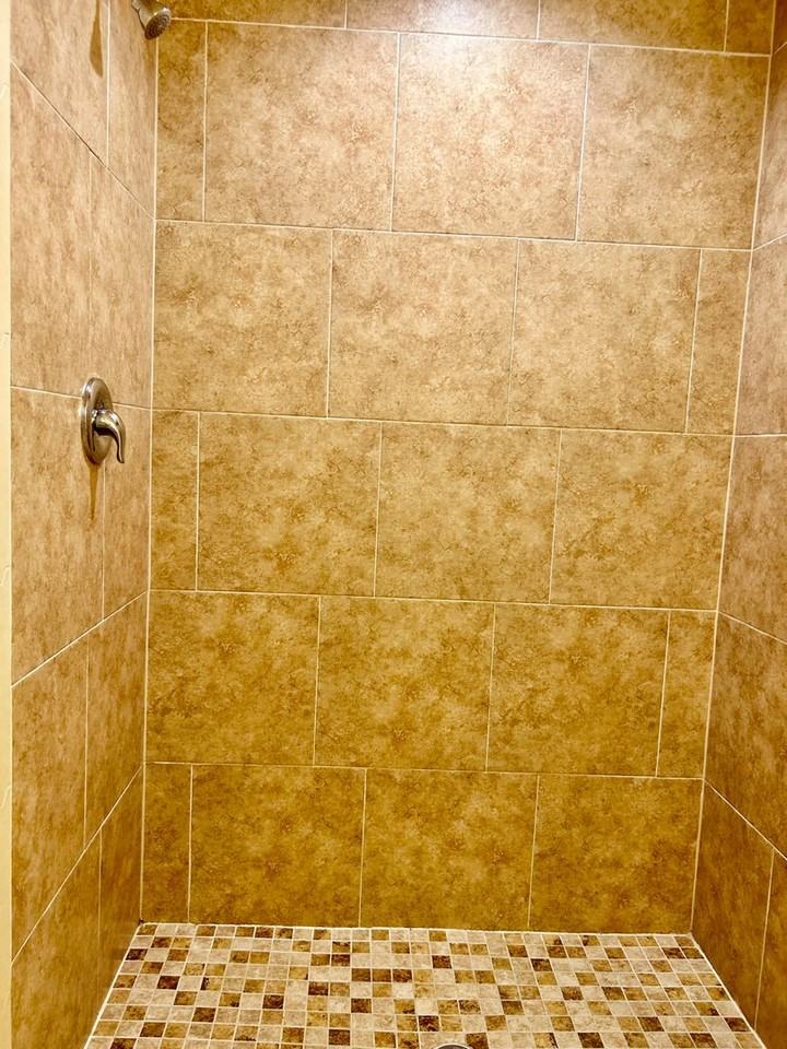 715 Se 7th St - Photo 7 of 11