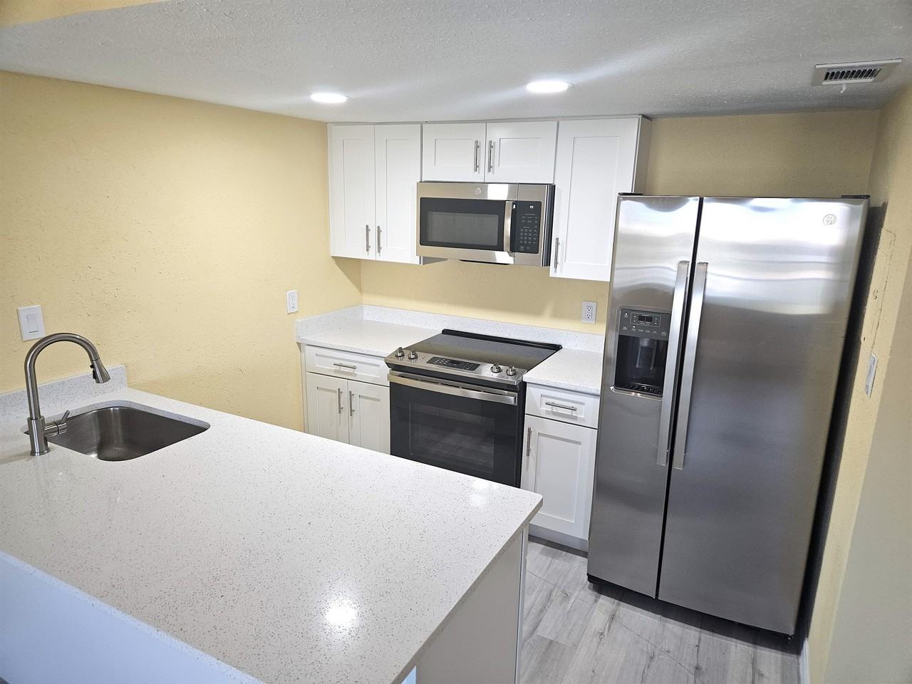 350 73rd Avenue - Photo 4 of 22