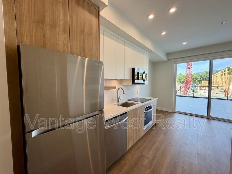 500 Sutherland Ave - Photo 2 of 21