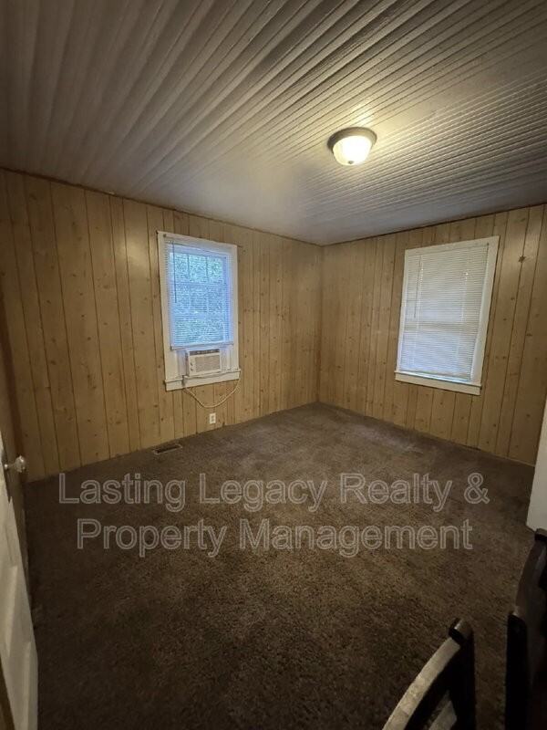 2008 Harrison Ave - Photo 5 of 7