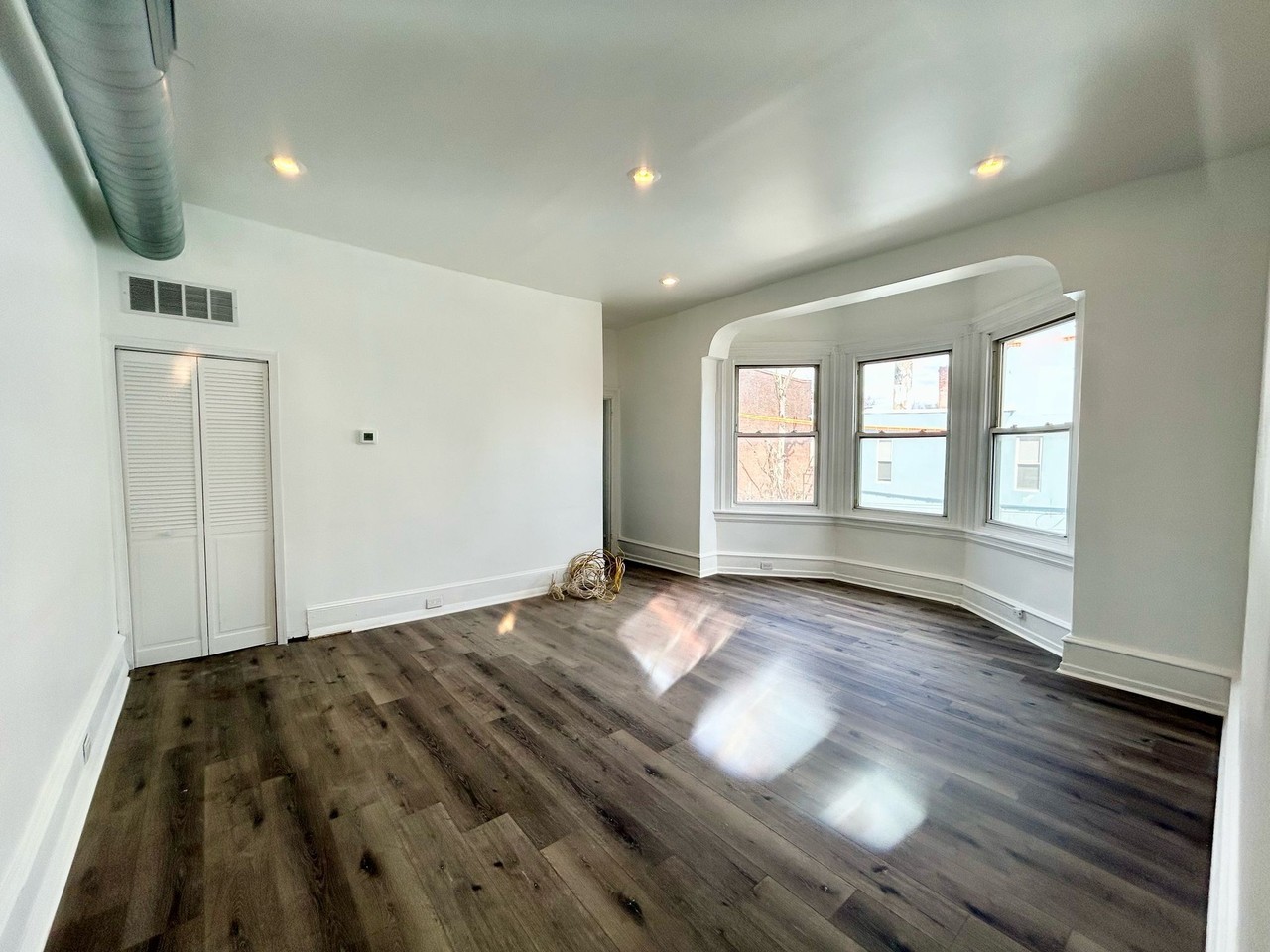 1801 West Erie Avenue - Photo 3 of 11