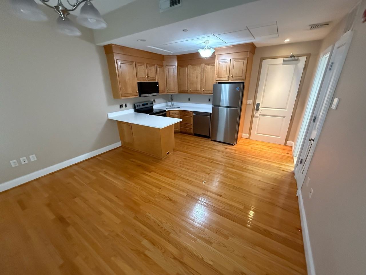 22 Whiting Street - Photo 6 of 10