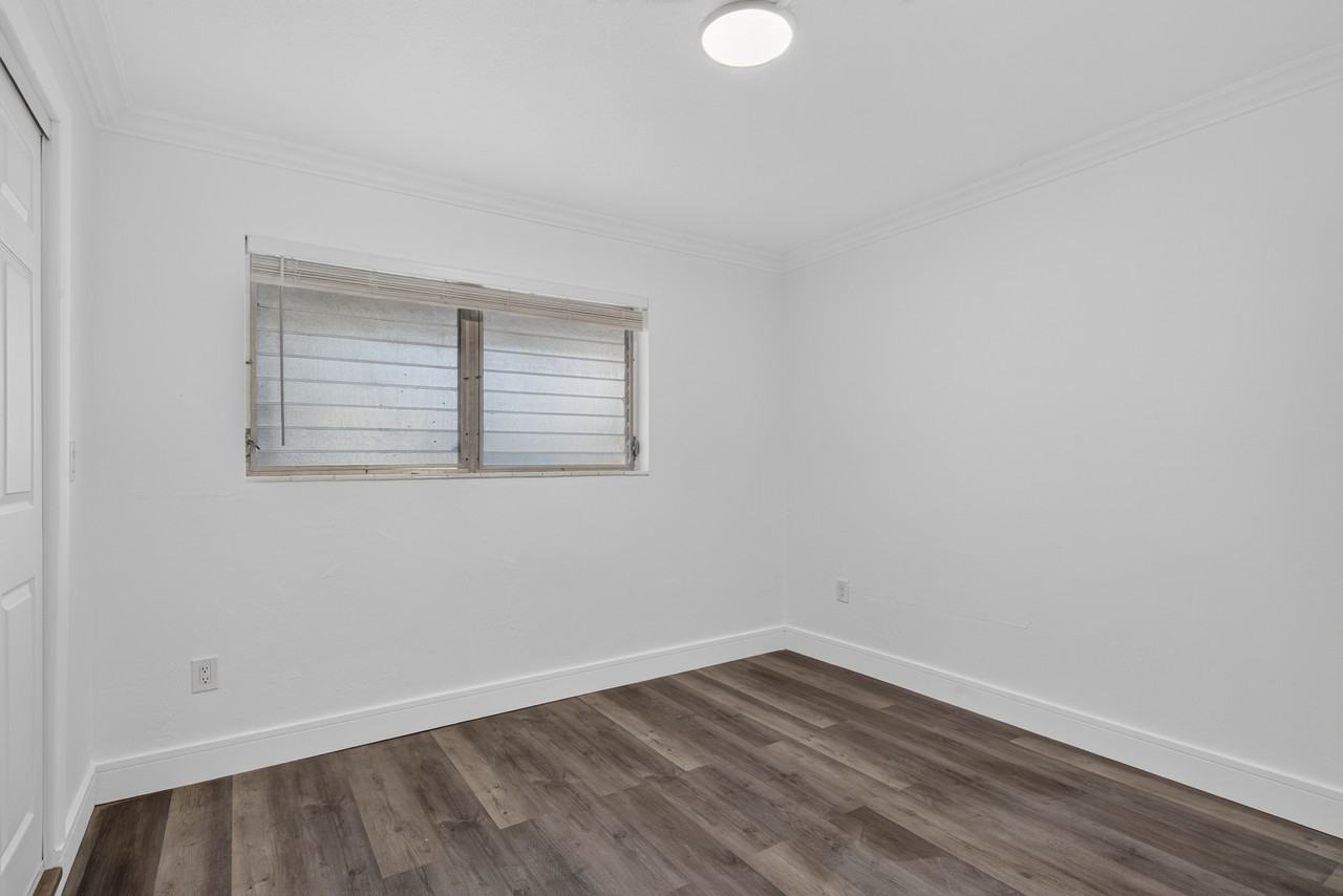416 Santander Ave. - Photo 5 of 28
