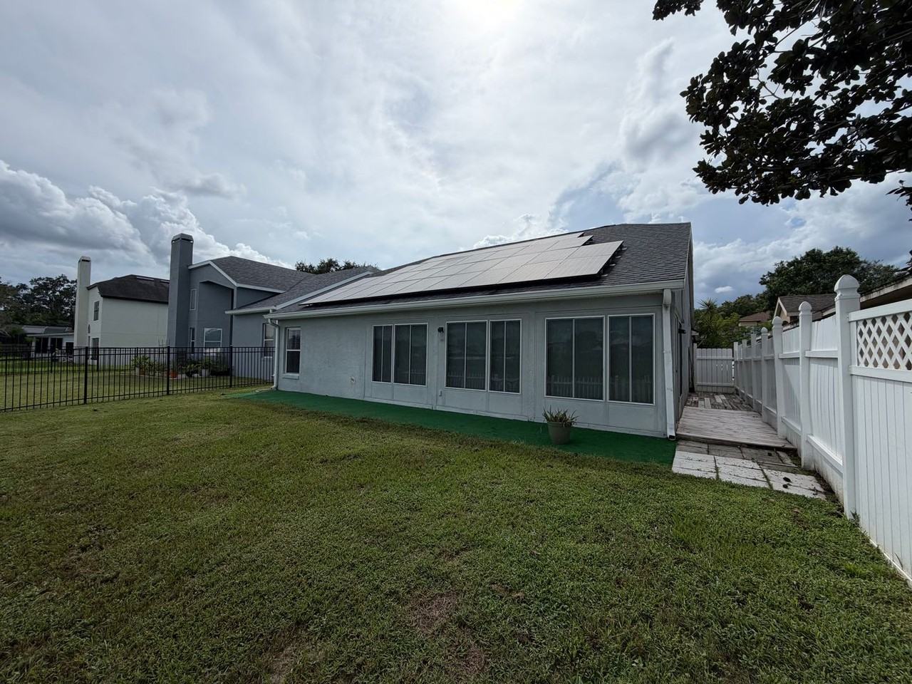 2498 River Ridge Dr - Photo 2 of 27