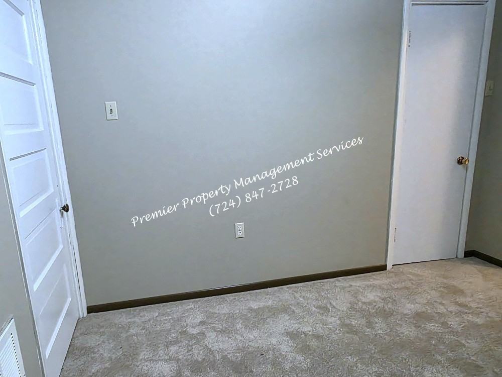 220 5th St (Ellwood City) - Photo 7 of 13