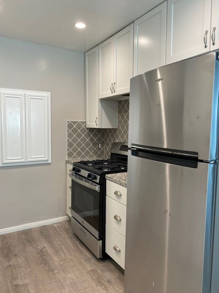 3686 3rd Ave - Photo 2 of 5