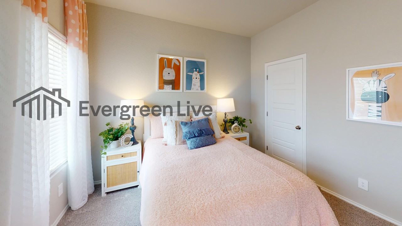 1089 Hilda Ln - Photo 3 of 16