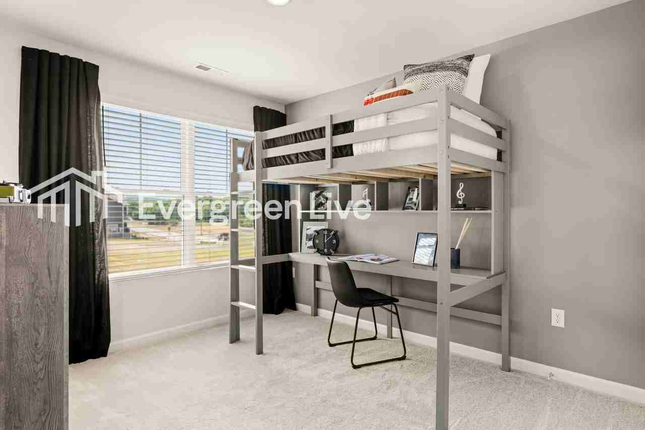 532 Emerson Ln - Photo 2 of 15