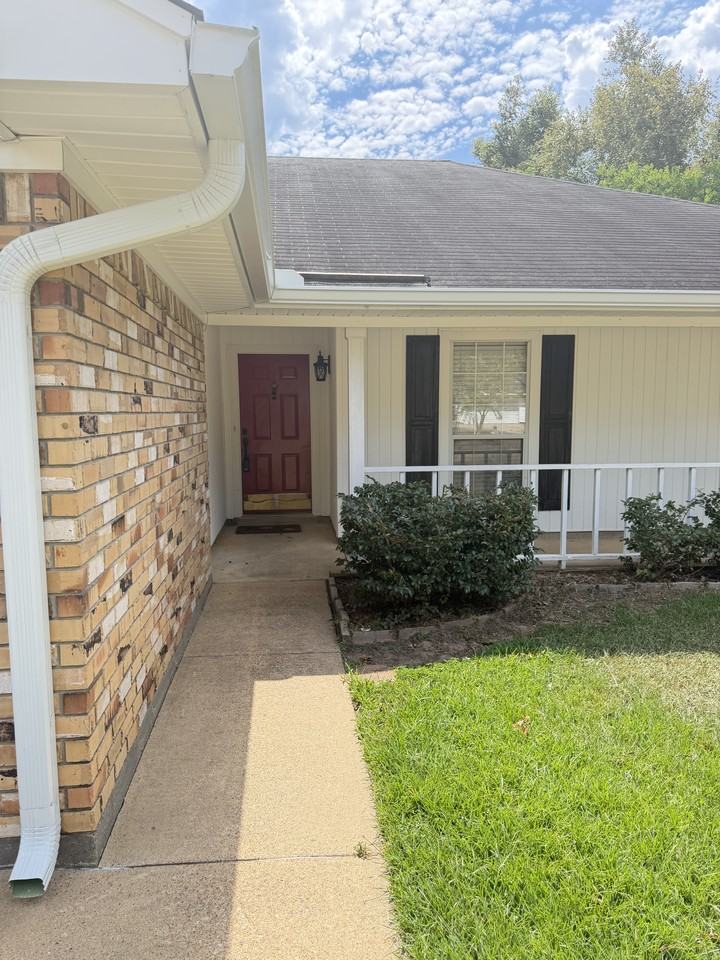 403 Crystal Dr