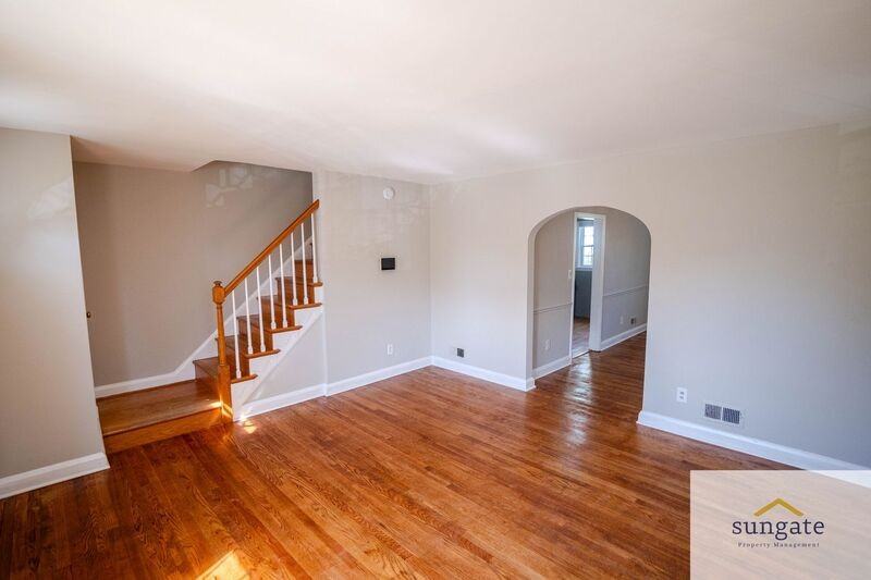 8322 Loch Raven Blvd - Photo 4 of 40