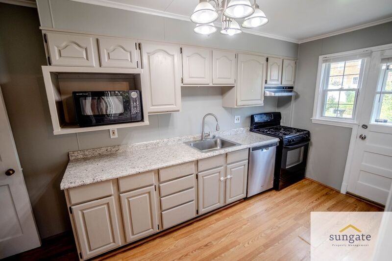 8322 Loch Raven Blvd - Photo 7 of 40