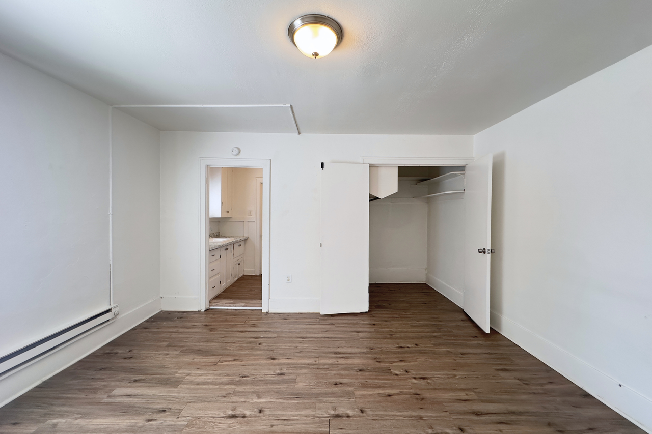 723 W. Lewis Street - Photo 3 of 28