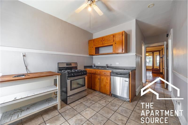 1631 N Mozart St #1R - Photo 7 of 15
