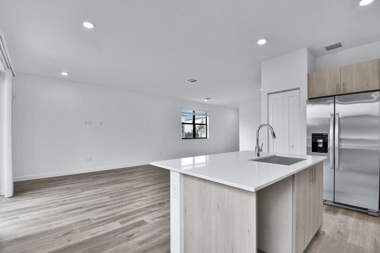 712 Del Vista Rd - Photo 4 of 22