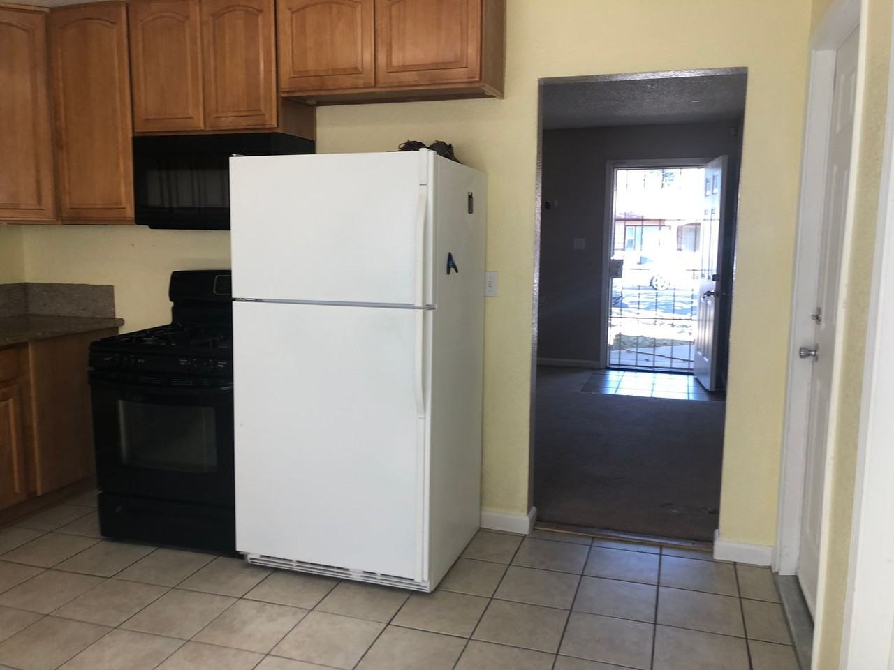 3932 Huron St - Photo 6 of 17
