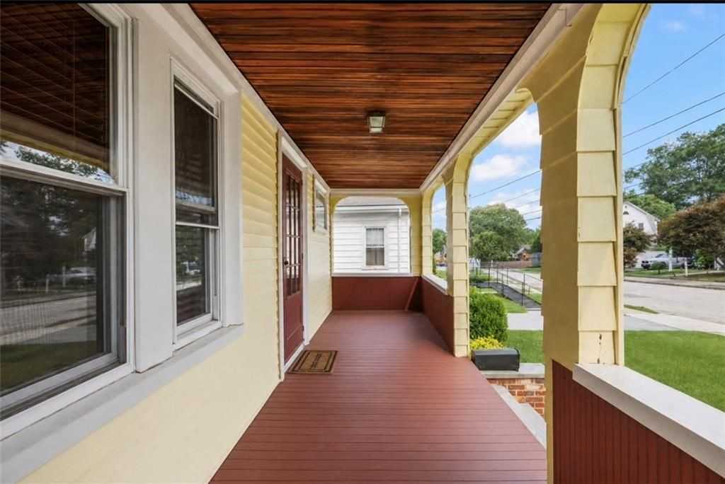 76 Myrtle Ave - Photo 4 of 36