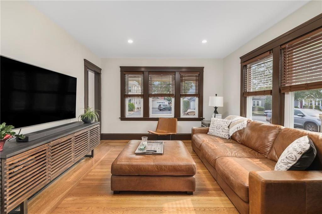 76 Myrtle Ave - Photo 5 of 36