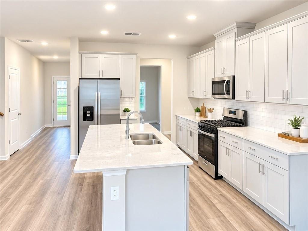 38 Warwick Ct - Photo 5 of 15