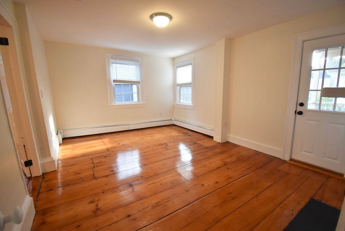 17 Beckford St ##4 - Photo 7 of 14