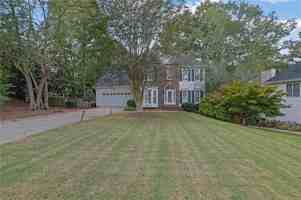 featured image of 235 Ashebourne Trl