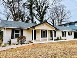 featured image of 2272 Collier Dr