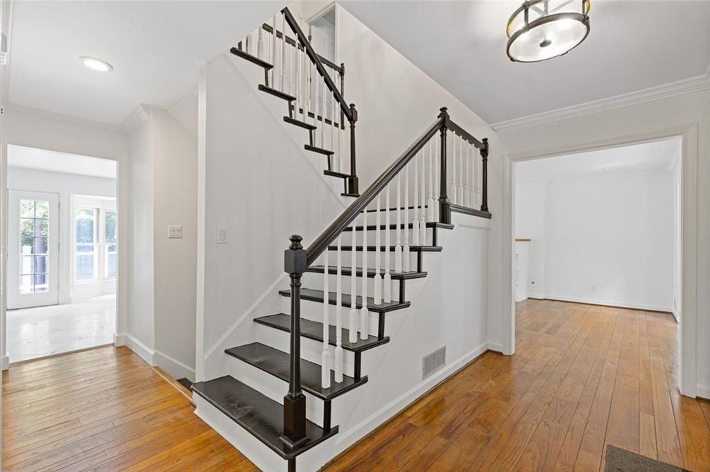 2328 Defoors Ferry Rd Nw - Photo 2 of 26