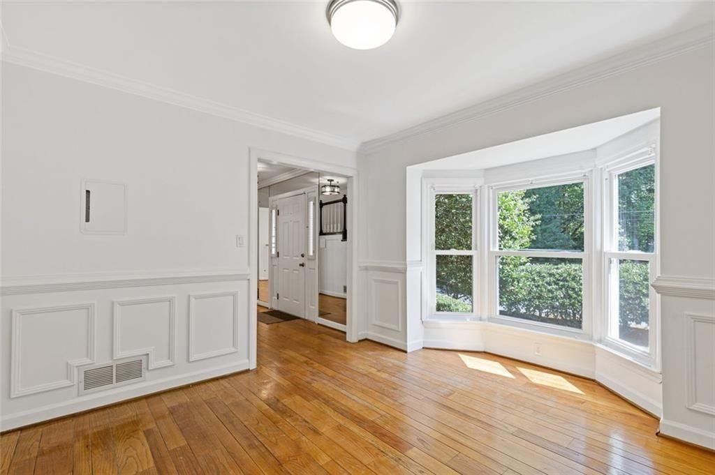 2328 Defoors Ferry Rd Nw - Photo 3 of 26
