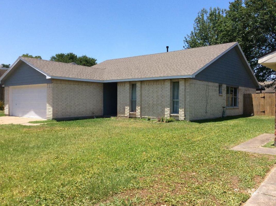 18518 Lippizaner Dr - Photo 3 of 3
