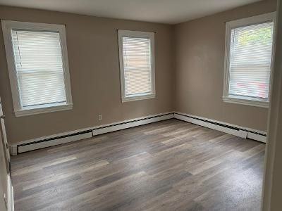 928 Branch Ave - Photo 3 of 9