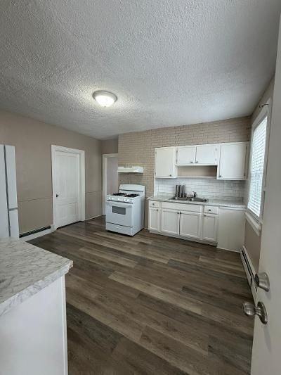 928 Branch Ave - Photo 7 of 9