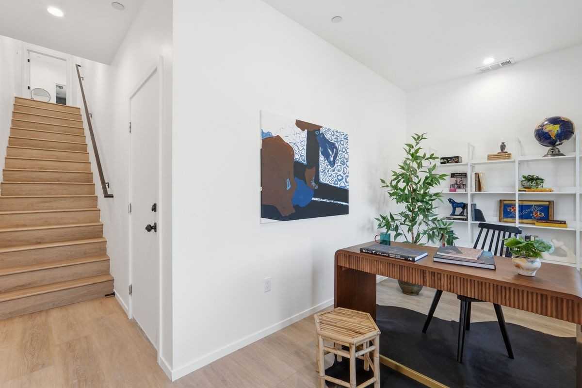 1430 S Cloverdale Ave ##1/2 - Photo 4 of 26