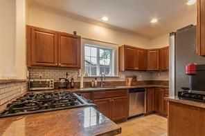 2415 Durwood St ##B - Photo 5 of 24