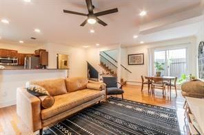 2415 Durwood St ##B - Photo 6 of 24