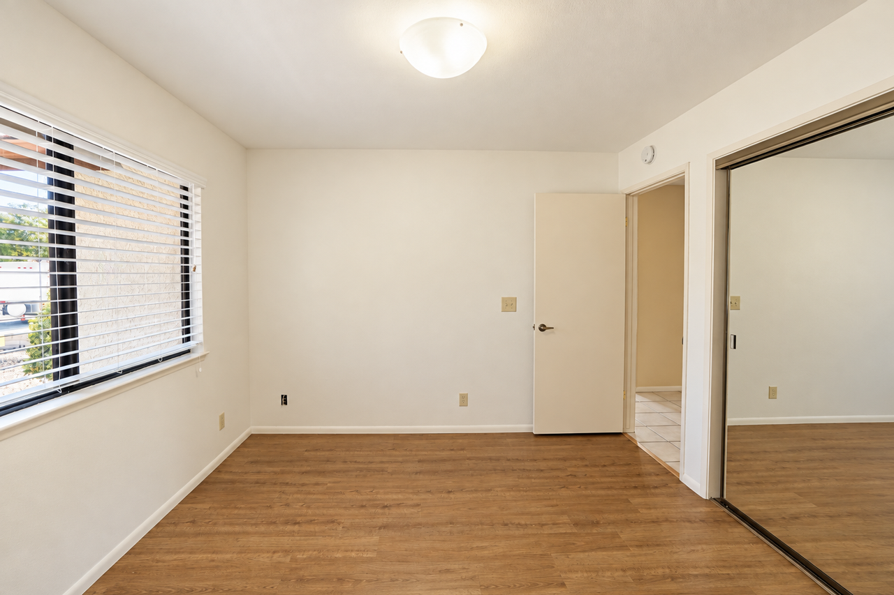 160 Galaxy Way - Photo 6 of 14