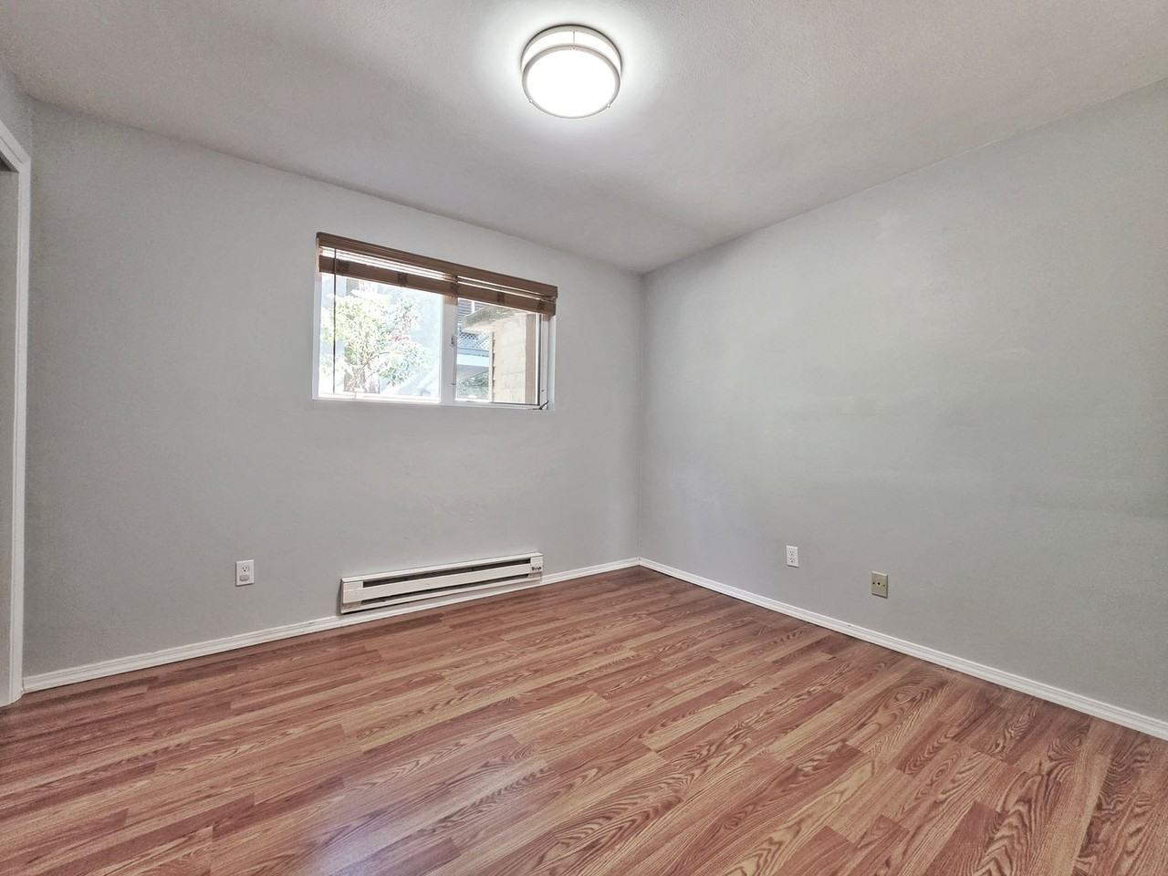 1108 Bellevue Way Se #2 - Photo 7 of 16