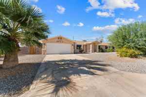 featured image of 1099 Pueblo Dr