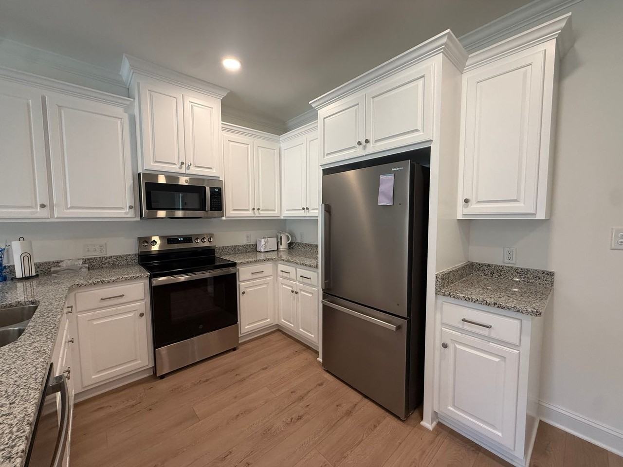 4819 James Town Dr - Photo 4 of 10