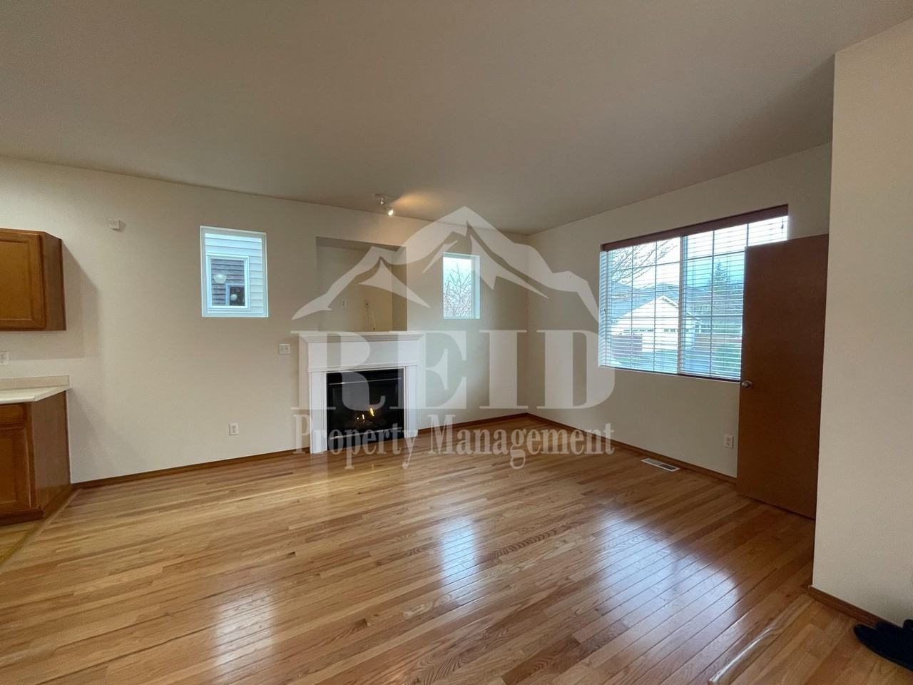 3010 Huntington St - Photo 6 of 36