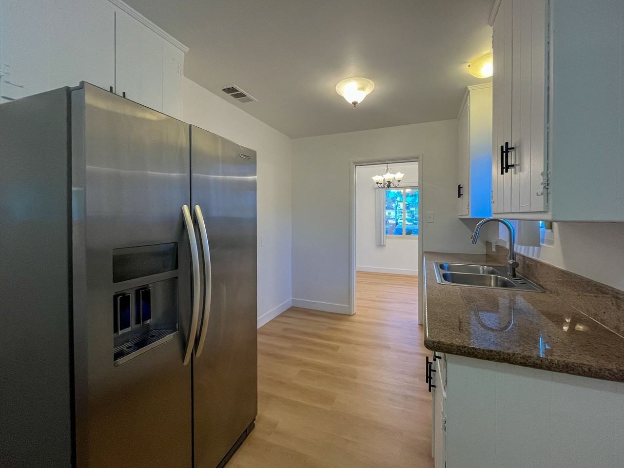 10625 Crenshaw Blvd - Photo 3 of 15